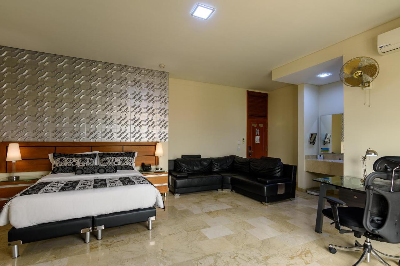 Hotel Dorado La 70 Медельїн Екстер'єр фото